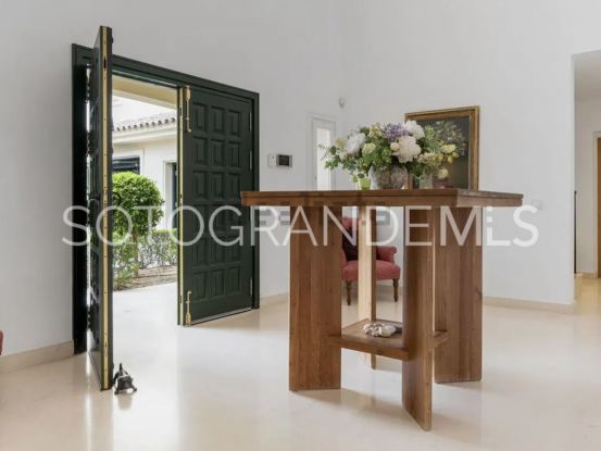 Villa en venta en Reyes y Reinas | Teseo Estate