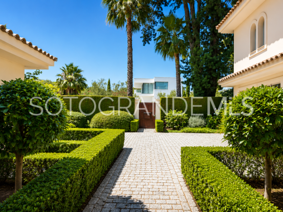 Villa en venta en Reyes y Reinas | Teseo Estate