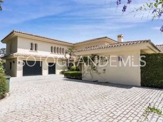 Villa en venta en Reyes y Reinas | Teseo Estate