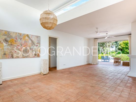 Sotogrande Costa, adosado en venta | Teseo Estate