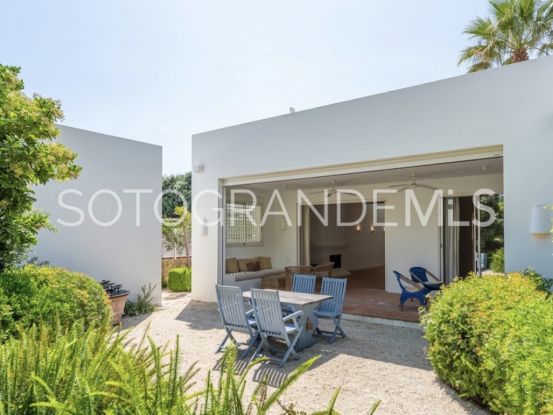 Sotogrande Costa, adosado en venta | Teseo Estate