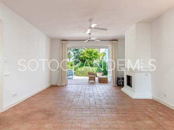 Sotogrande Costa, adosado en venta | Teseo Estate