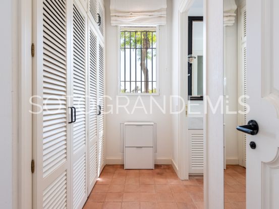 Sotogrande Costa, adosado en venta | Teseo Estate