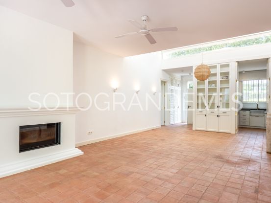 Sotogrande Costa, adosado en venta | Teseo Estate
