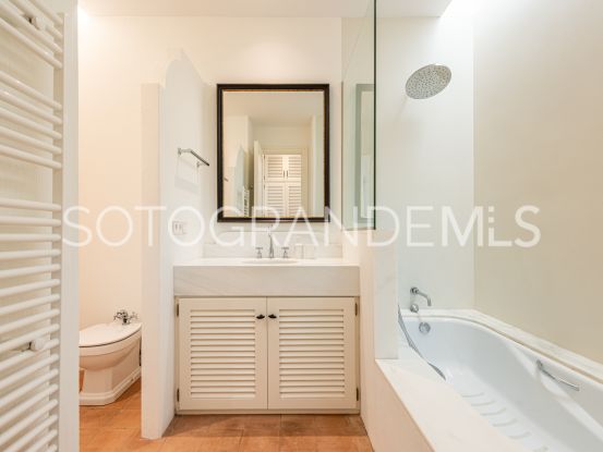 Sotogrande Costa, adosado en venta | Teseo Estate