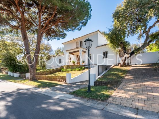 For sale villa in Zona C with 4 bedrooms | Teseo Estate