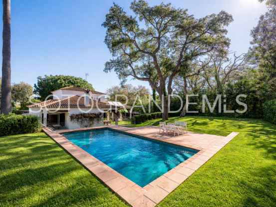 For sale villa in Zona C with 4 bedrooms | Teseo Estate