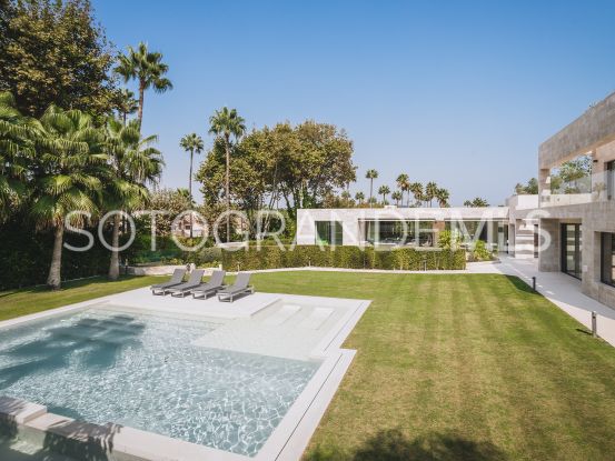 Villa en venta en Reyes y Reinas con 10 dormitorios | Teseo Estate