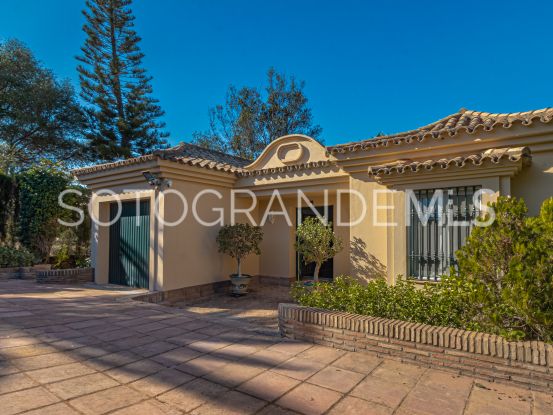For sale villa with 4 bedrooms in Zona B, Sotogrande Costa | Teseo Estate