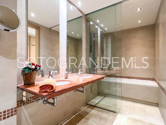 For sale 2 bedrooms apartment in Ribera del Marlin, Sotogrande Marina | Teseo Estate