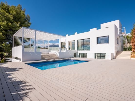 Buy villa with 4 bedrooms in Zona Casino, Nueva Andalucia | Panorama