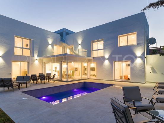 For sale villa in Aloha with 6 bedrooms | Panorama