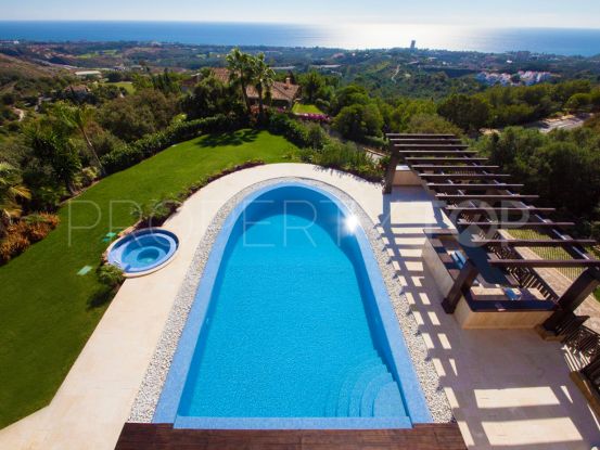 Villa for sale in Los Altos de los Monteros with 7 bedrooms | Panorama