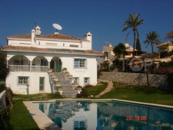 Villa for sale in Nueva Andalucia | Absolute Prestige