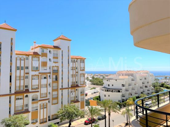Apartamento en venta en Estepona Puerto | Inmobiliaria Alvarez