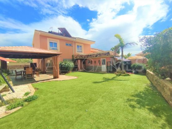 For sale chalet with 3 bedrooms in Forest Hills, Estepona | Inmobiliaria Alvarez