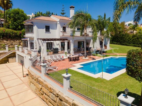 4 bedrooms Altos del Paraiso villa for sale | Villa Noble
