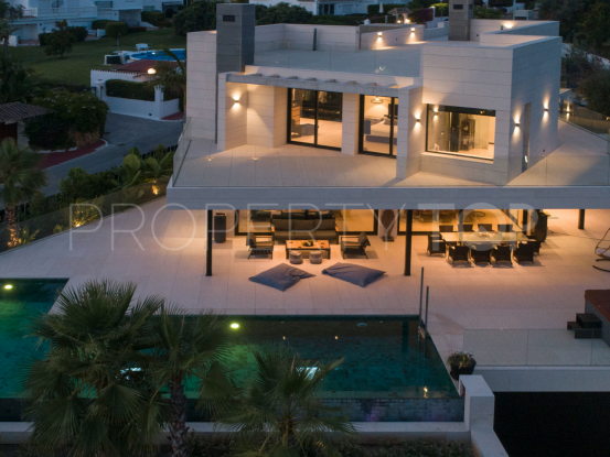 Villa en venta en Parcelas del Golf de 7 dormitorios | Villa Noble