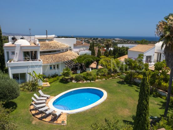 Villa for sale in Los Flamingos Golf with 4 bedrooms | Banus Property