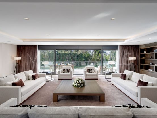 For sale 6 bedrooms villa in Guadalmina Baja, San Pedro de Alcantara | Drumelia Real Estates
