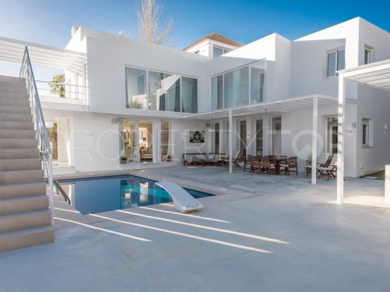 Buy Las Brisas villa with 5 bedrooms | Bemont Marbella