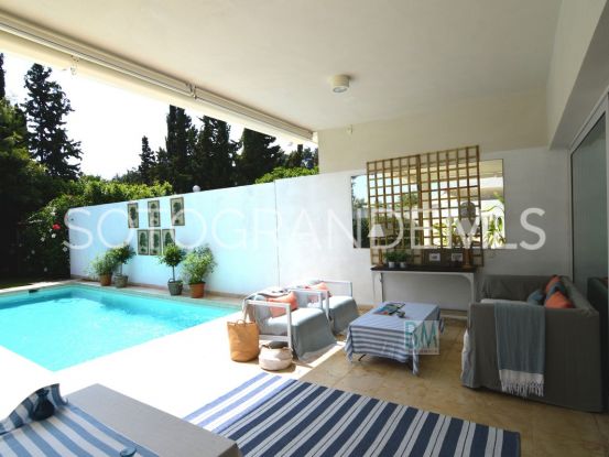 Pareado a la venta en Polo Gardens con 5 dormitorios | BM Property Consultants