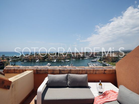 For sale penthouse in Sotogrande Costa with 2 bedrooms | BM Property Consultants