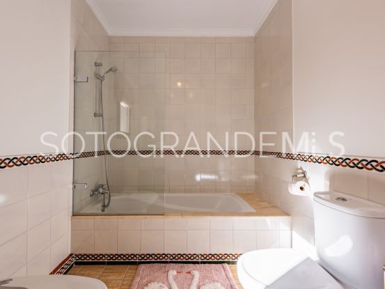 Villa en venta con 4 dormitorios en Zona F, Sotogrande Alto | BM Property Consultants