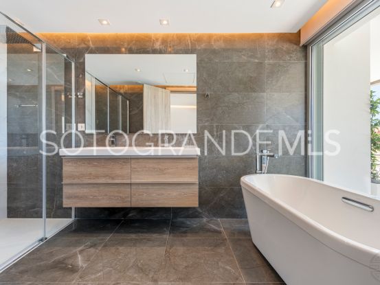 For sale apartment with 4 bedrooms in Pier, Sotogrande Marina | BM Property Consultants
