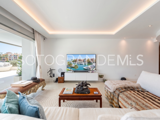 For sale apartment with 4 bedrooms in Pier, Sotogrande Marina | BM Property Consultants
