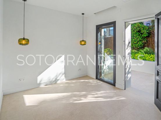 5 bedrooms villa in Zona B for sale | BM Property Consultants