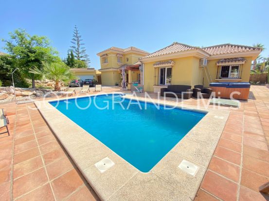 For sale villa with 5 bedrooms in Sotogrande Costa | BM Property Consultants
