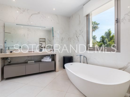 Villa in Zona F for sale | BM Property Consultants