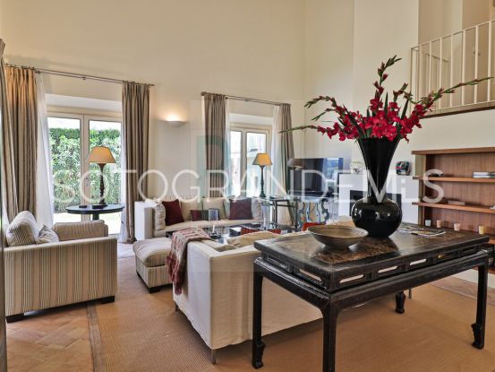 Zona F 4 bedrooms villa | BM Property Consultants