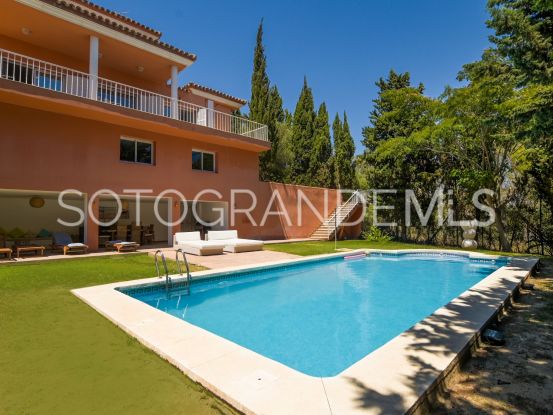 Comprar villa de 5 dormitorios en Zona B, Sotogrande Costa | BM Property Consultants