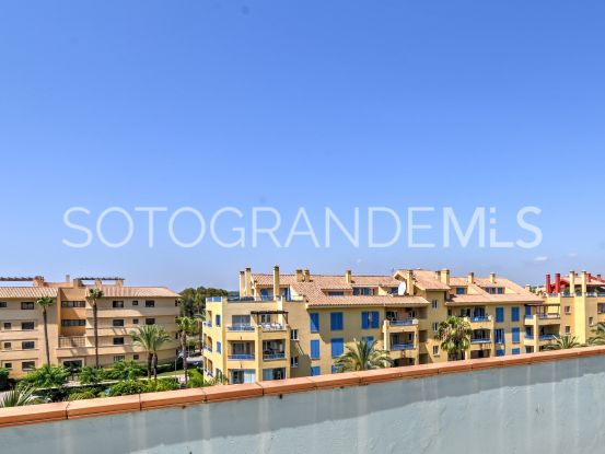 Isla Carey, Ático a la venta de 5 dormitorios | BM Property Consultants