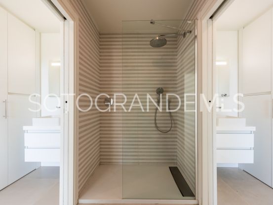 Se vende adosado en La Finca | BM Property Consultants