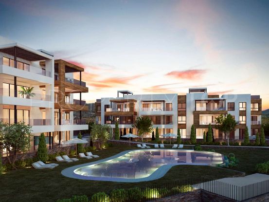Se vende apartamento de 3 dormitorios en Carvajal | Dream Property Marbella