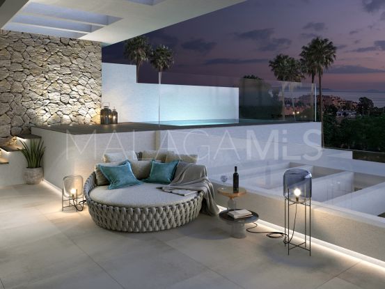 For sale duplex penthouse in Estepona Golf with 3 bedrooms | Arias-Camisón Properties