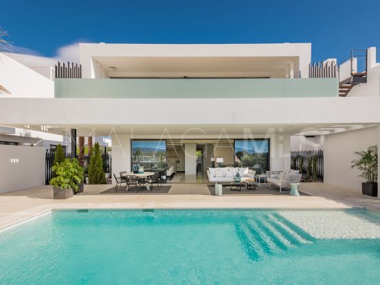Villa for sale in Altos de Puente Romano with 6 bedrooms | NJ Marbella Real Estate