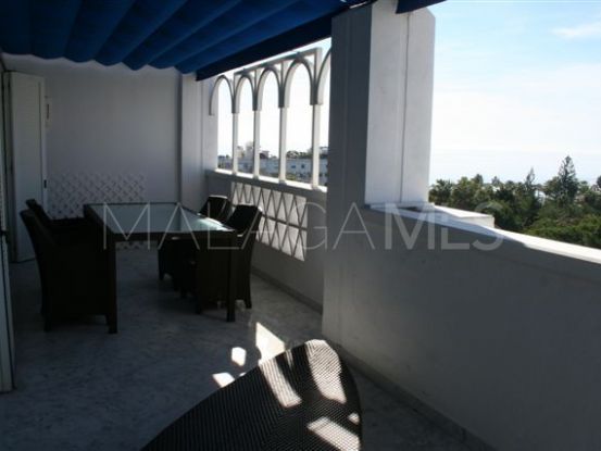 Comprar atico de 3 dormitorios en Playas del Duque, Marbella - Puerto Banus | SMF Real Estate