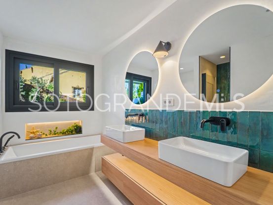 5 bedrooms villa in Sotogrande Costa for sale | Consuelo Silva Real Estate