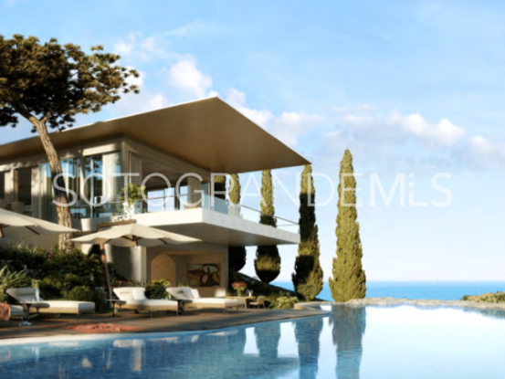 Villa in La Reserva | Consuelo Silva Real Estate