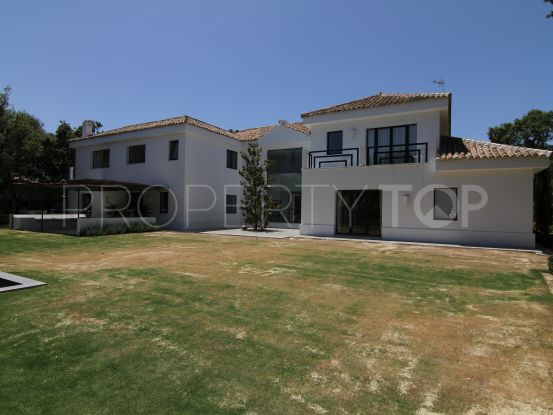 For sale villa with 6 bedrooms in Los Altos de Valderrama, Sotogrande | Consuelo Silva Real Estate