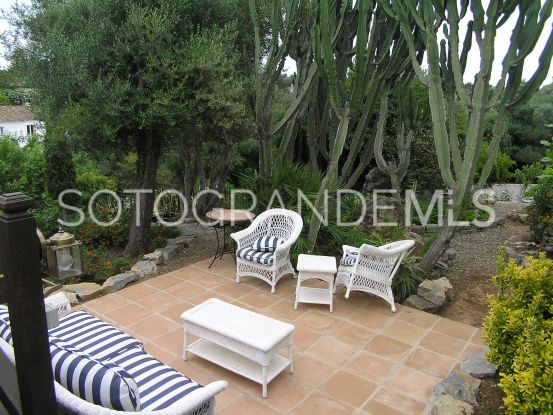 Villa en venta en Sotogrande Costa con 5 dormitorios | Consuelo Silva Real Estate