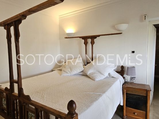 Villa en venta en Sotogrande Costa con 5 dormitorios | Consuelo Silva Real Estate