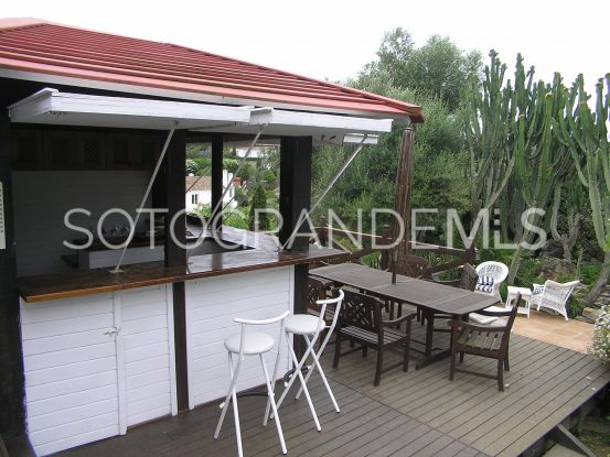 Villa en venta en Sotogrande Costa con 5 dormitorios | Consuelo Silva Real Estate