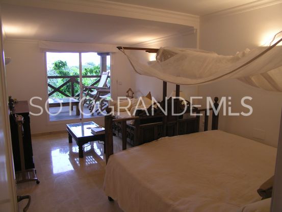 Villa en venta en Sotogrande Costa con 5 dormitorios | Consuelo Silva Real Estate