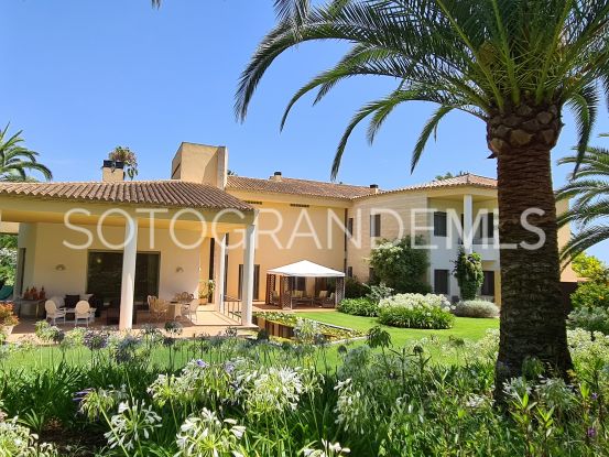 For sale Sotogrande Costa villa with 6 bedrooms | Consuelo Silva Real Estate