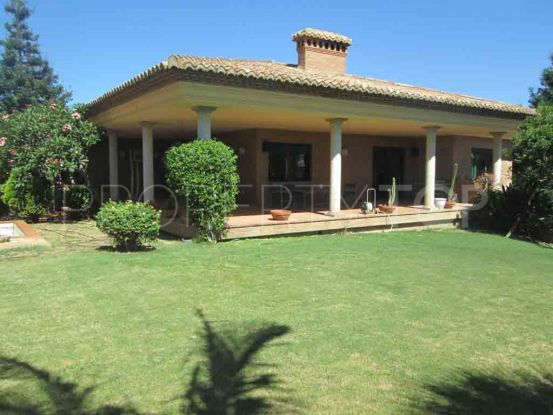 Villa with 4 bedrooms in Sotogrande Costa Central | Consuelo Silva Real Estate